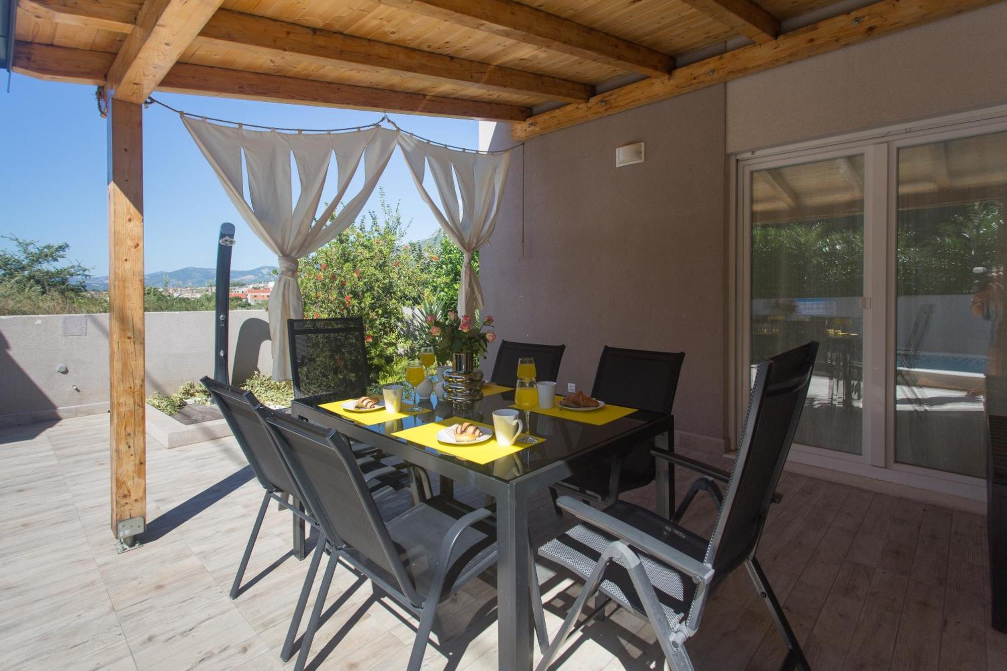Life - New And Luxury Holiday House Kaštela Extérieur photo