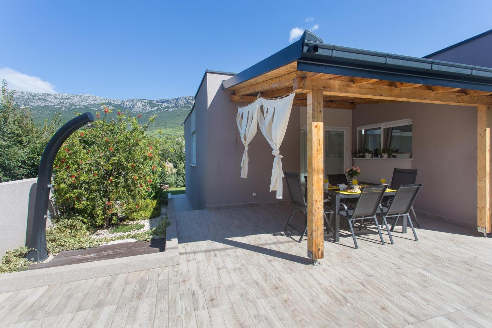Life - New And Luxury Holiday House Kaštela Extérieur photo