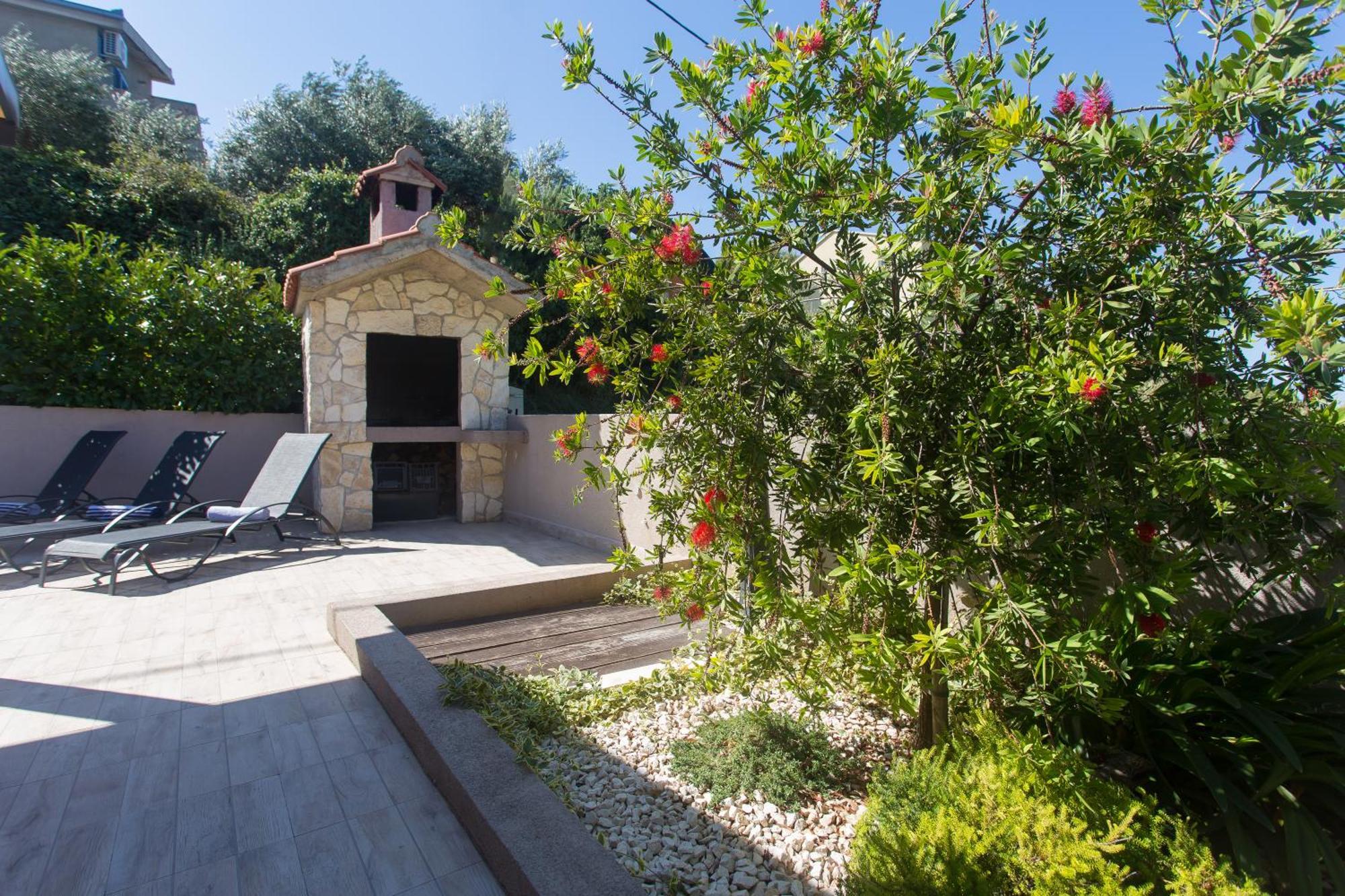 Life - New And Luxury Holiday House Kaštela Extérieur photo