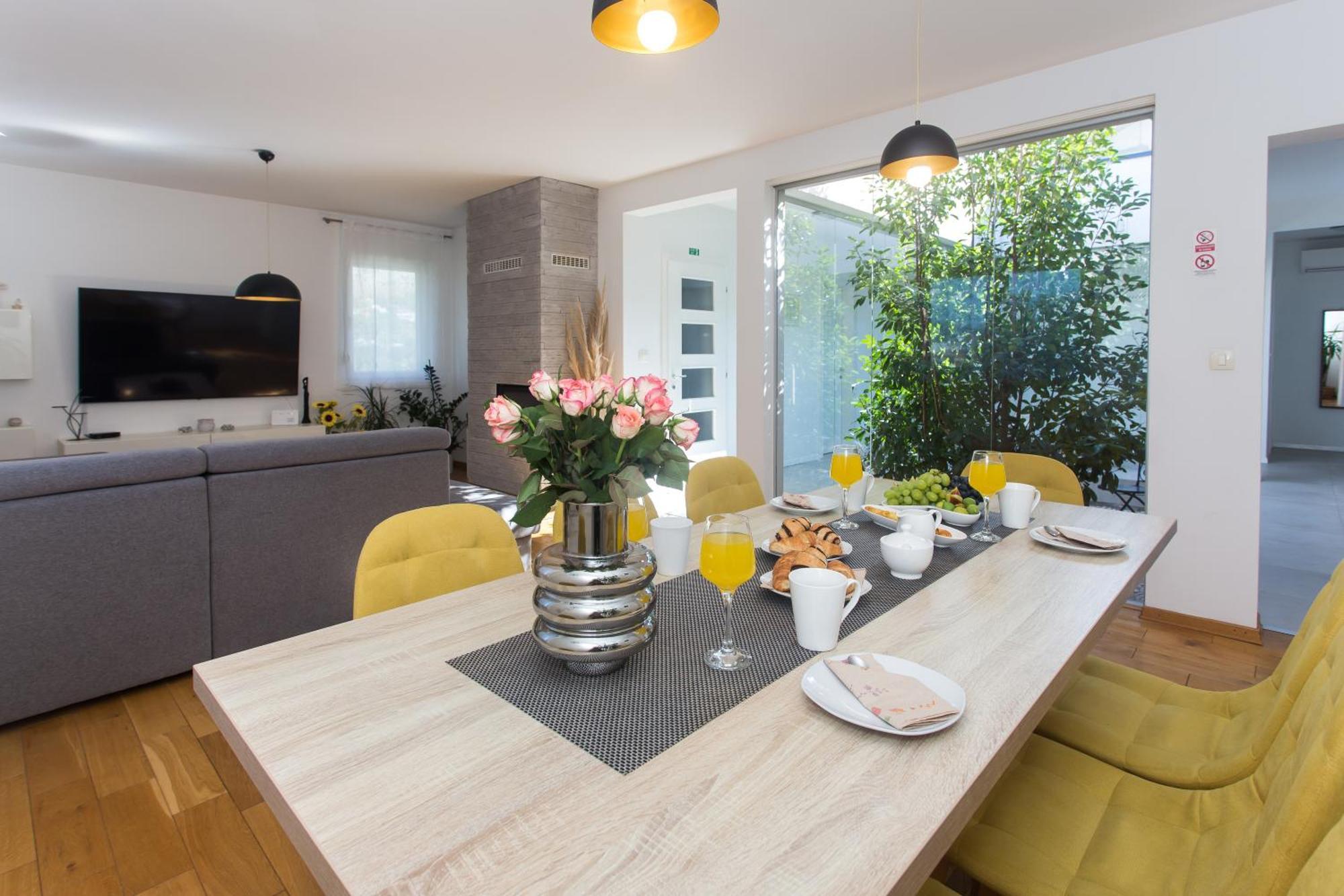 Life - New And Luxury Holiday House Kaštela Extérieur photo