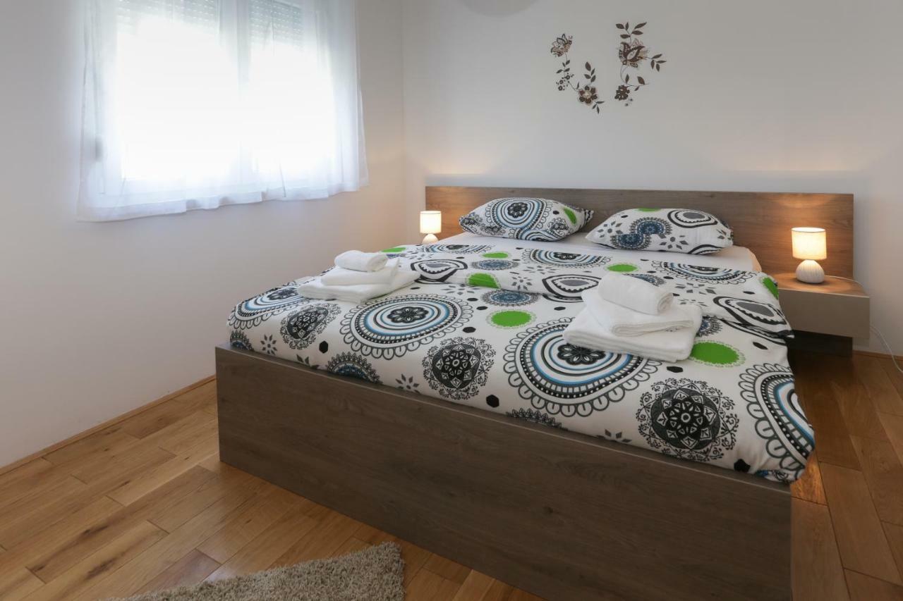 Life - New And Luxury Holiday House Kaštela Extérieur photo