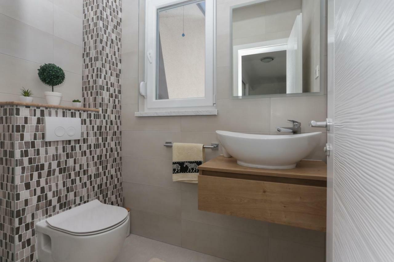 Life - New And Luxury Holiday House Kaštela Extérieur photo